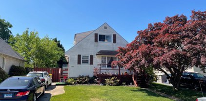 565 Shipley Rd, Linthicum Heights