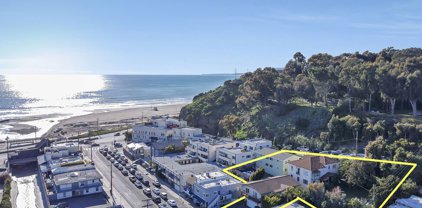 157 W Channel Rd, Santa Monica