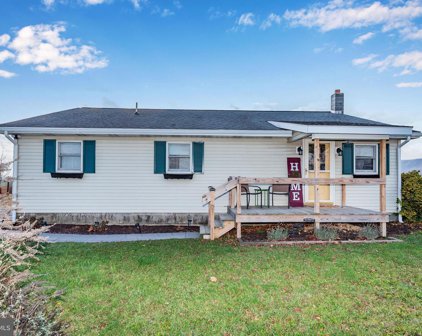 23 Clover Hill Rd, Newburg