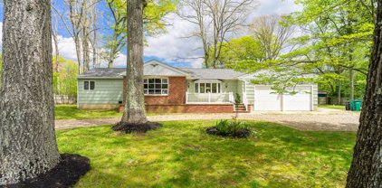 5 Cedar Lane, Freehold