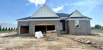 51678 CREEKVIEW DRIVE (UNIT 8), Chesterfield Twp