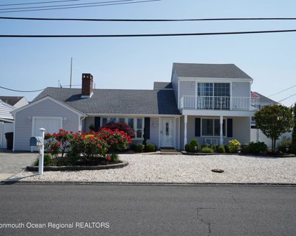 309 Bay Lane, Mantoloking
