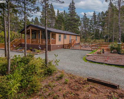 55505 MADRONE DR, Bandon