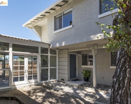 20153 Forest Avenue Unit #10, Castro Valley