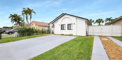 7457 Nw 168th St, Hialeah