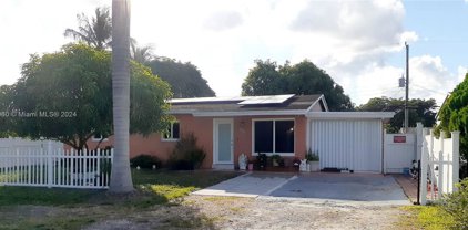 4863 Sw 44th Ter, Dania Beach