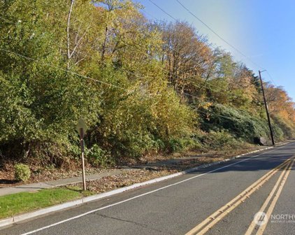 1600 Lake Washington Boulevard N, Renton