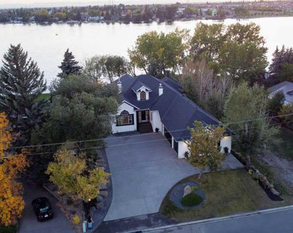 207 East Chestermere Drive, Chestermere