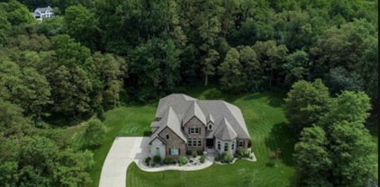 21562 Golden Maple Court, South Bend