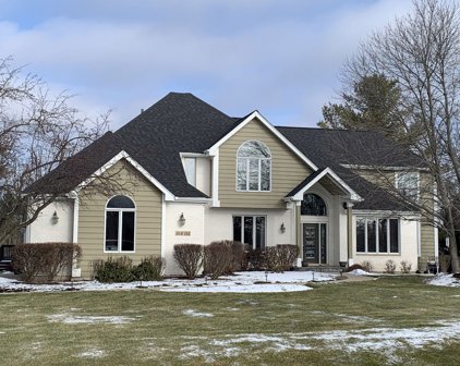 38W182 Mallard Lake Road, St. Charles