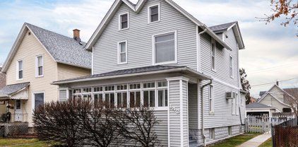 142 Des Plaines Avenue, Forest Park