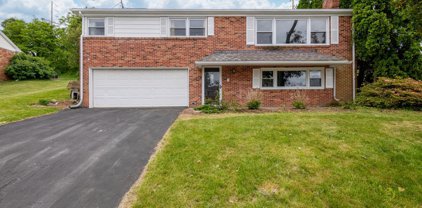 2548 Eastwood Dr, York