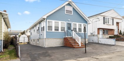 54 South Ave, Revere