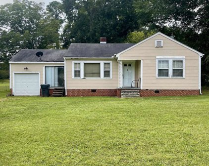 518 Alexandria Road, Weaver