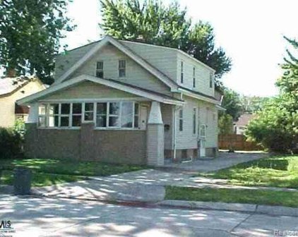 7568 HUDSON AVE, Warren