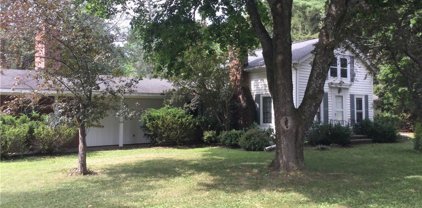 660 Rice Road, Elma