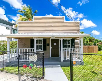 406 Foster Rd, Hallandale Beach