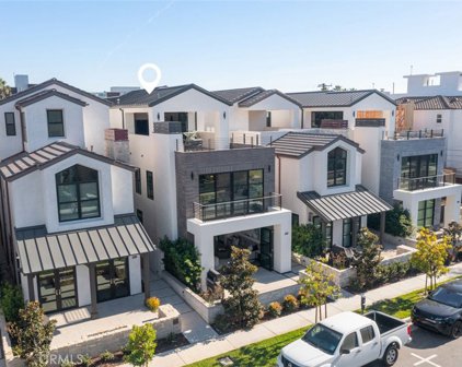 226 2nd St, Huntington Beach