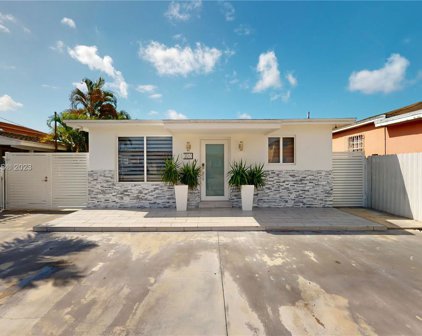 320 W 19th St, Hialeah