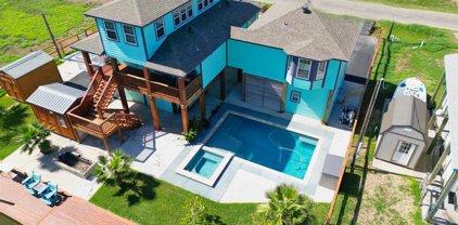 1127 County Road 299, Sargent