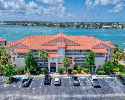 448 Bouchelle Drive Unit 304, New Smyrna Beach