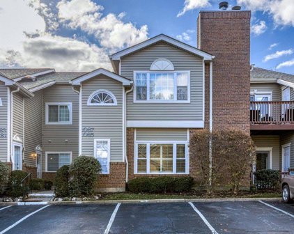 1085 N Spoede  Road, Creve Coeur