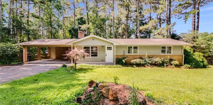 404 Taylor Road, Suwanee