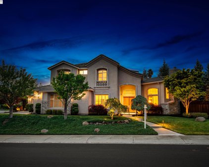 6007 Laurel Creek Dr, Pleasanton