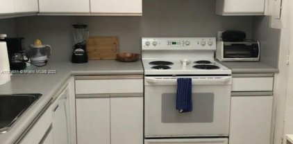 9225 Collins Ave Unit #603, Surfside