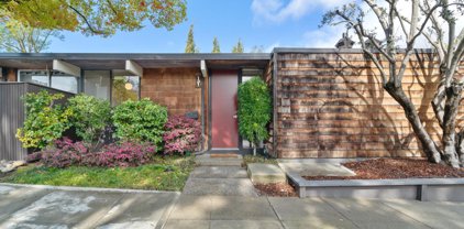 131 Greenmeadow WAY, Palo Alto