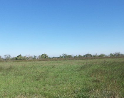 1703 Apache Trail, Angleton