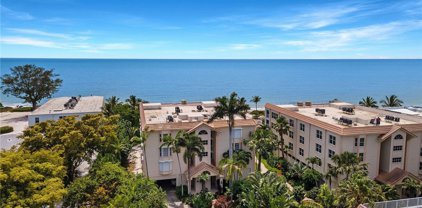 3135 W Gulf Drive Unit 206, Sanibel