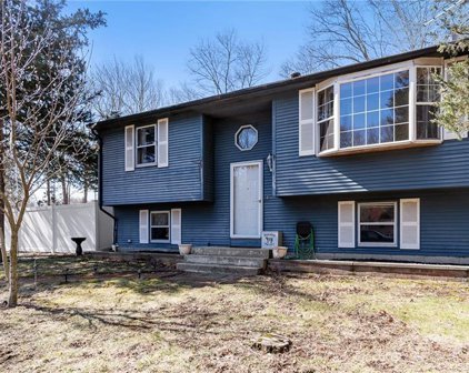 73 Pinecrest  Drive, Exeter