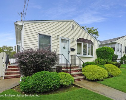 56 Pacific Avenue, Staten Island