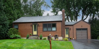 9 Fairview Rd, Westborough