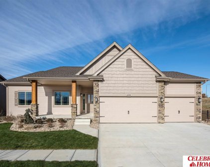 11159 Edgewater Drive, Papillion