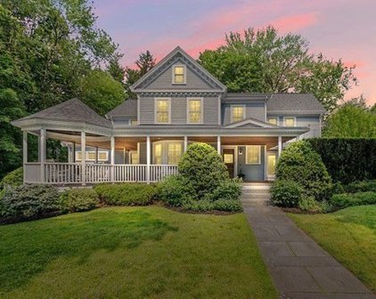 10 Maple Ave, Sudbury