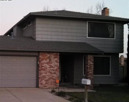 23 Nottingham Ct, Brentwood