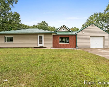 5449 Holton Rd Road, Twin Lake