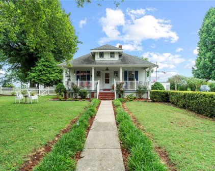 309 Ramsey Avenue, Hopewell