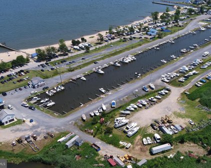 2920 Bay Blvd, Chesapeake Beach
