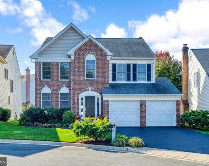 12905 Lee Side Ct, Fairfax