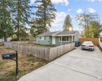 30533 6th Place SW, Federal Way