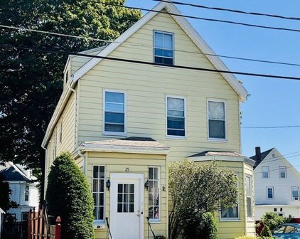 25 Verona St, Lynn
