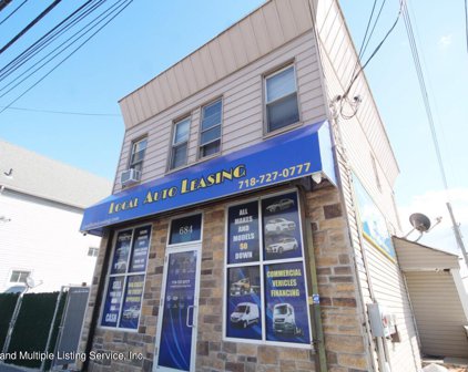 684 Richmond Road, Staten Island
