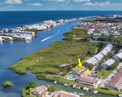 9440 Tara Cay Court Unit 28, Seminole