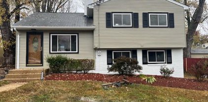 13213 Hill Ct, Woodbridge