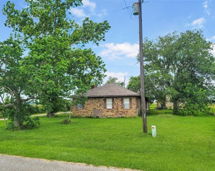 1128 County Road 607, Angleton
