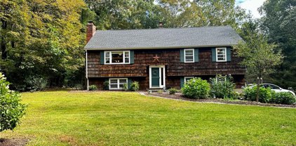 122 Strongtown Road, Southbury