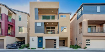 557 Catalonia, Lake Forest